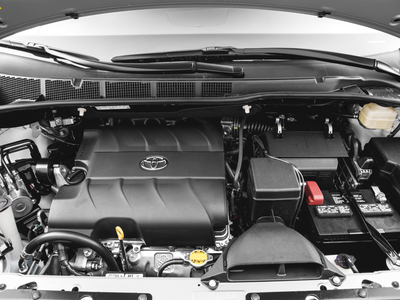 2016 Toyota Sienna XLE 8 Passenger