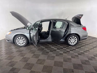 2012 Chrysler 200 Touring