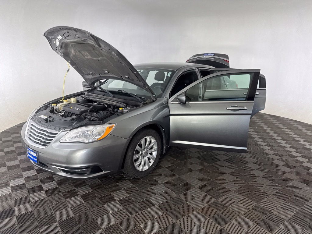 2012 Chrysler 200 Touring