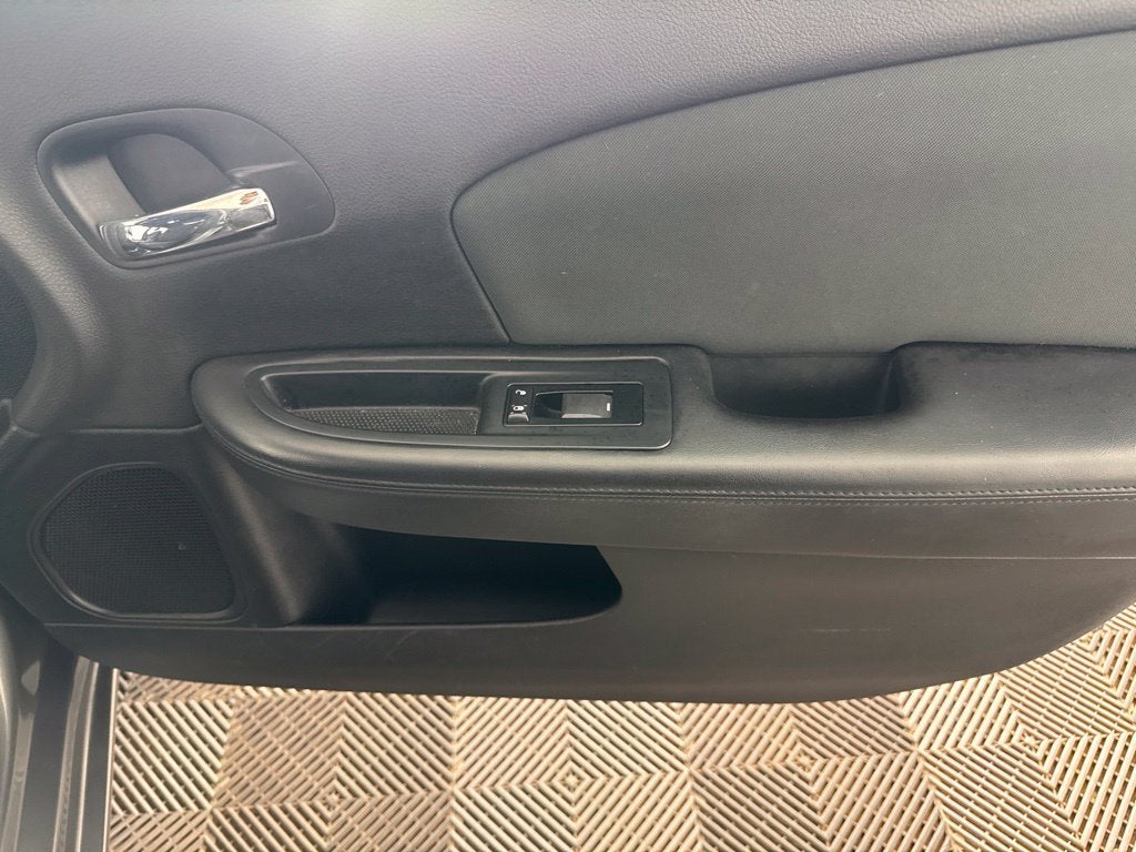 2012 Chrysler 200 Touring