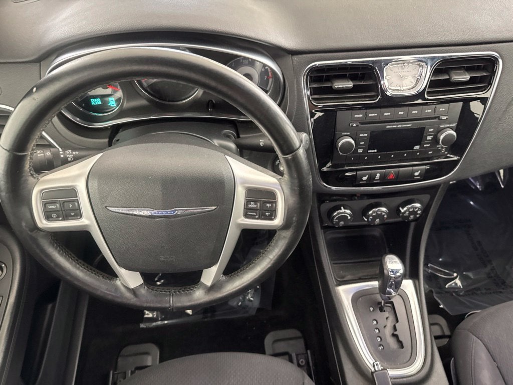 2012 Chrysler 200 Touring