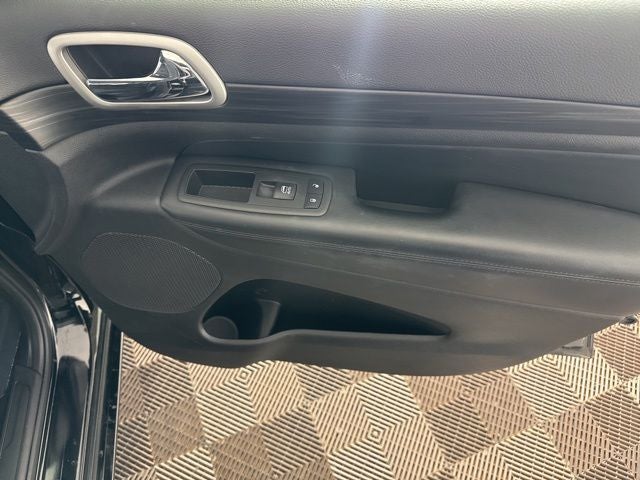 2022 Jeep Grand Cherokee WK Laredo X