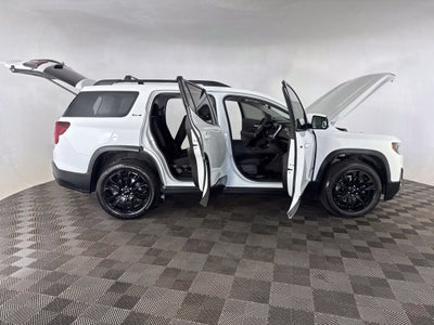 2022 GMC Acadia SLE