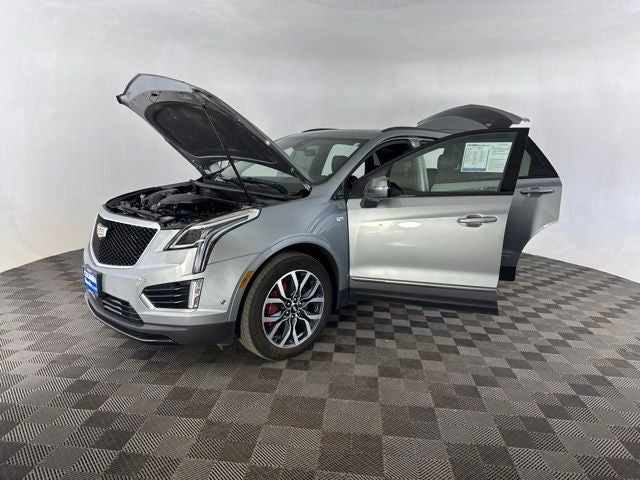 2025 Cadillac XT5 Sport