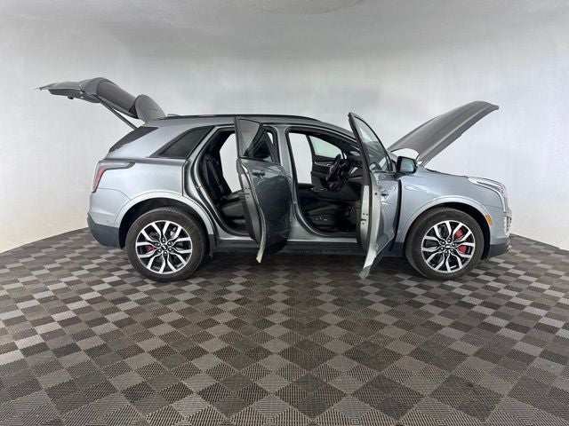 2025 Cadillac XT5 Sport