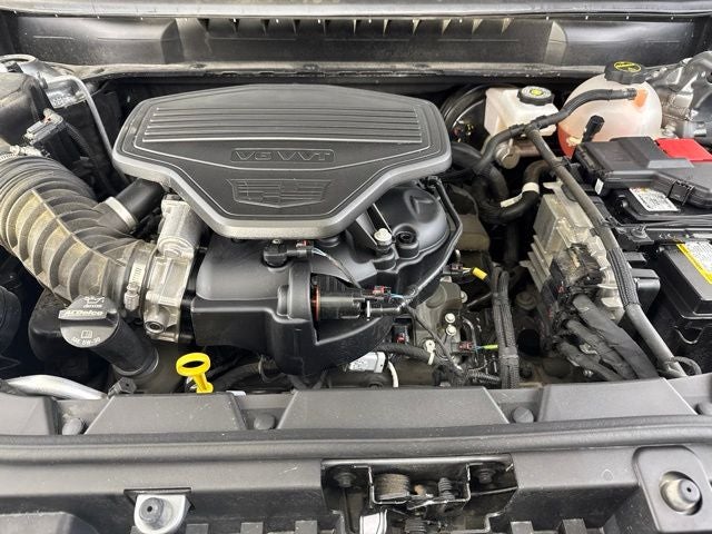 2025 Cadillac XT5 Sport
