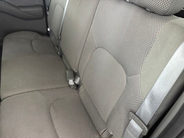 2015 Nissan Frontier SV