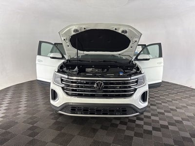 2025 Volkswagen Atlas 2.0T SE w/Technology