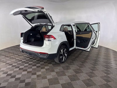 2025 Volkswagen Atlas Cross Sport 2.0T SE w/Technology