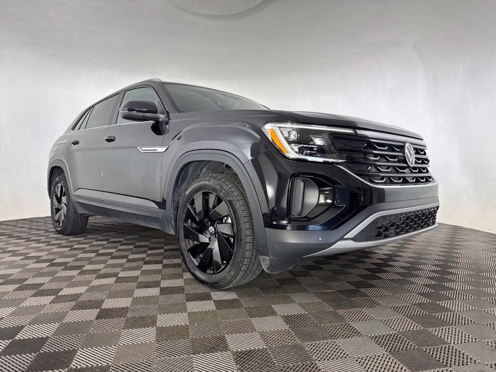 2025 Volkswagen Atlas Cross Sport 2.0T SE w/Technology