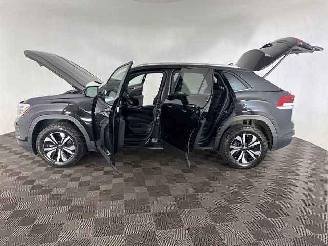 2024 Volkswagen Atlas Cross Sport 2.0T SE