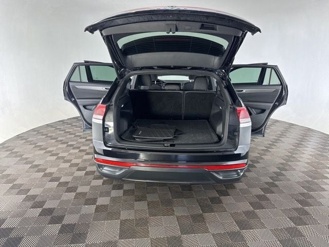 2024 Volkswagen Atlas Cross Sport 2.0T SE