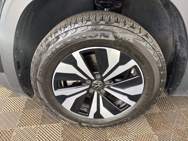 2024 Volkswagen Atlas Cross Sport 2.0T SE