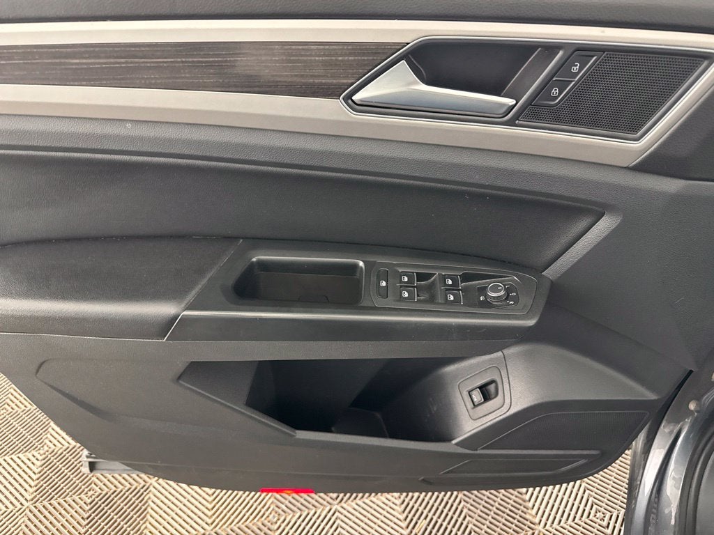 2018 Volkswagen Atlas 3.6L V6 SE w/Technology