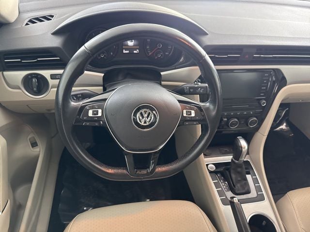 2020 Volkswagen Passat 2.0T SE