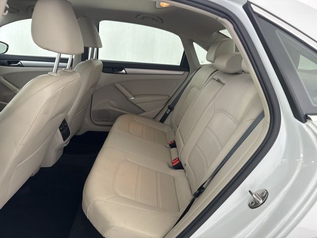 2020 Volkswagen Passat 2.0T SE