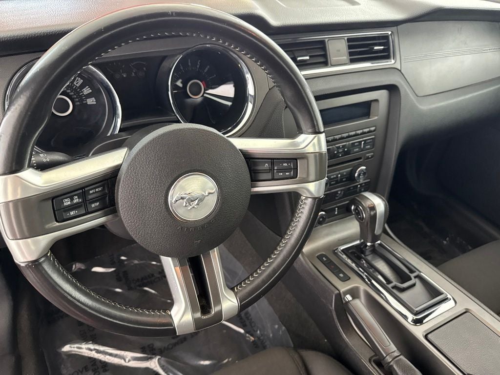 2013 Ford Mustang V6