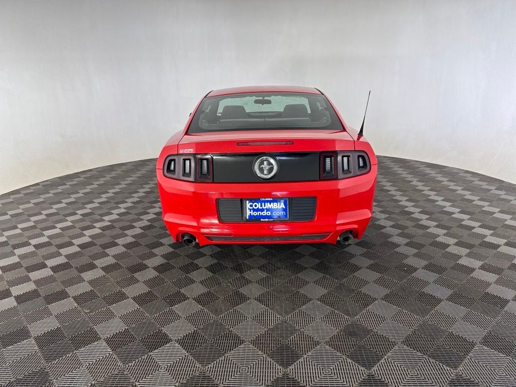 2013 Ford Mustang V6