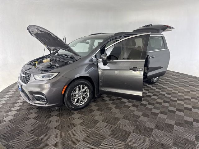 2021 Chrysler Pacifica Touring