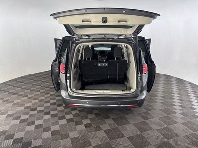 2021 Chrysler Pacifica Touring