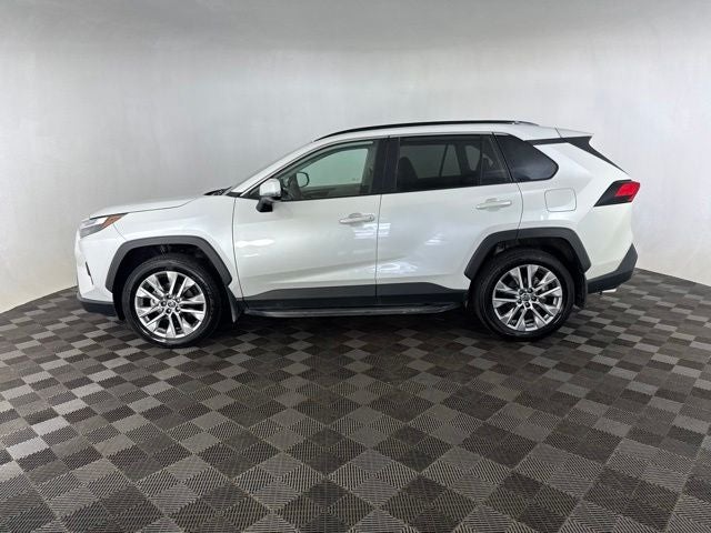 2025 Toyota RAV4 XLE Premium