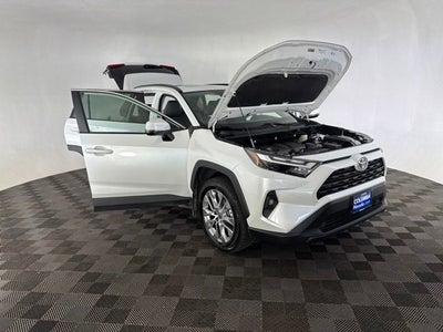 2025 Toyota RAV4 XLE Premium