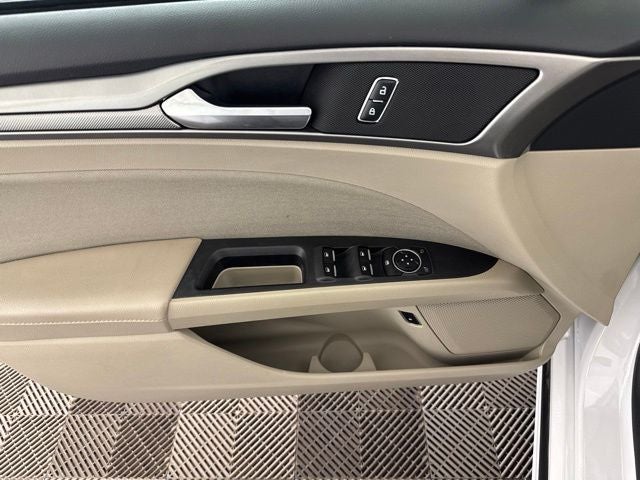 2018 Ford Fusion Hybrid SE