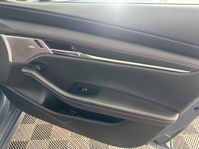 2023 Mazda Mazda3 2.5 S Carbon Edition