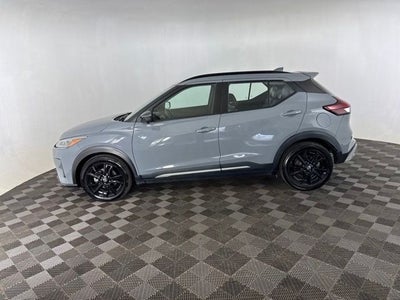 2021 Nissan Kicks SR