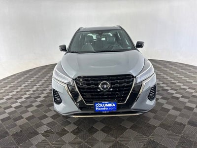 2021 Nissan Kicks SR