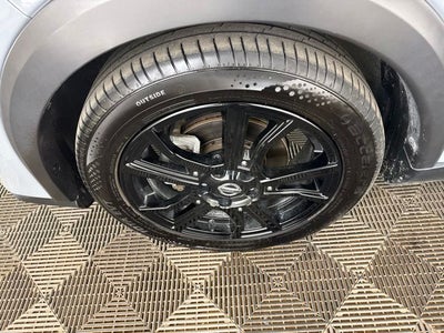 2021 Nissan Kicks SR