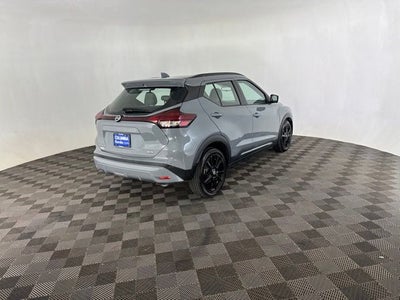 2021 Nissan Kicks SR