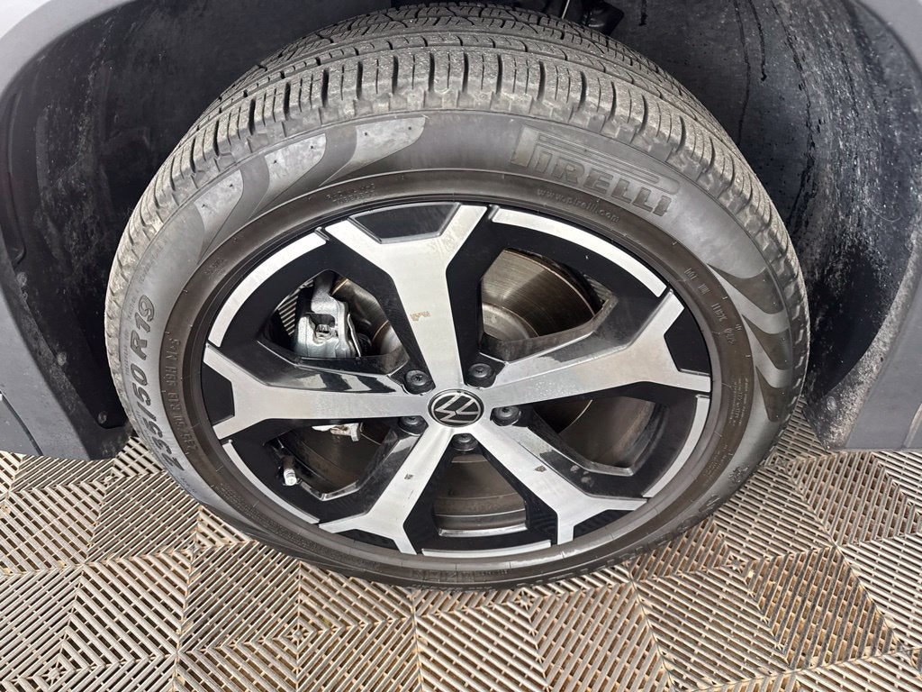 2025 Volkswagen Tiguan 2.0T SE