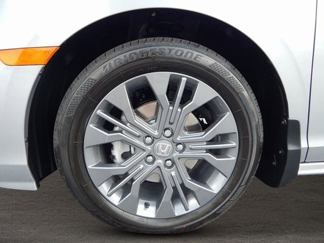 2026 Honda Odyssey Touring FWD