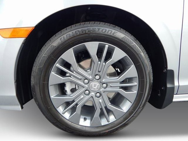 2026 Honda Odyssey Touring FWD