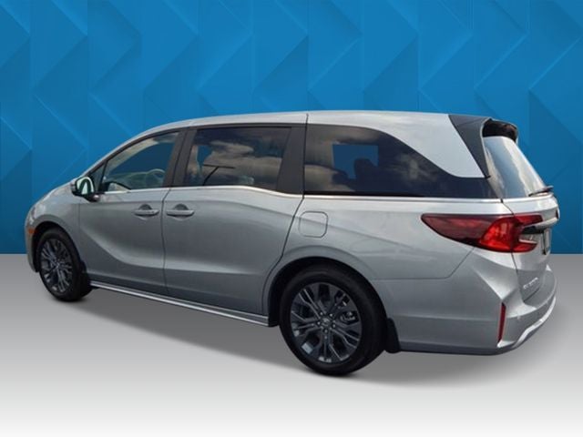 2026 Honda Odyssey Touring FWD