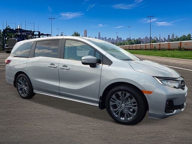 2026 Honda Odyssey Touring FWD