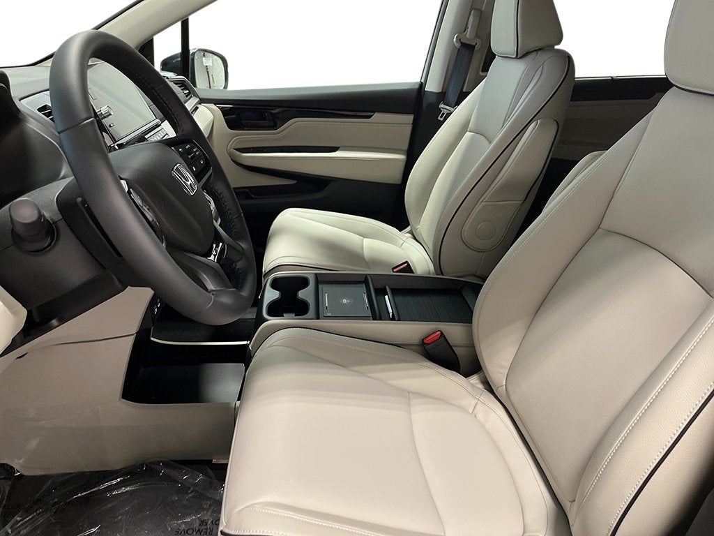 2027 Honda Odyssey Touring FWD