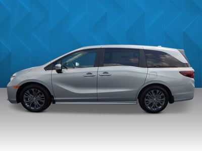 2026 Honda Odyssey Touring FWD