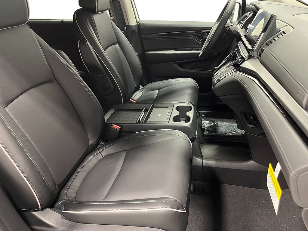2026 Honda Odyssey Touring FWD