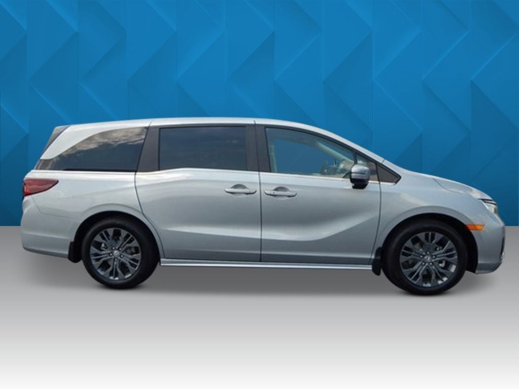 2026 Honda Odyssey Touring FWD