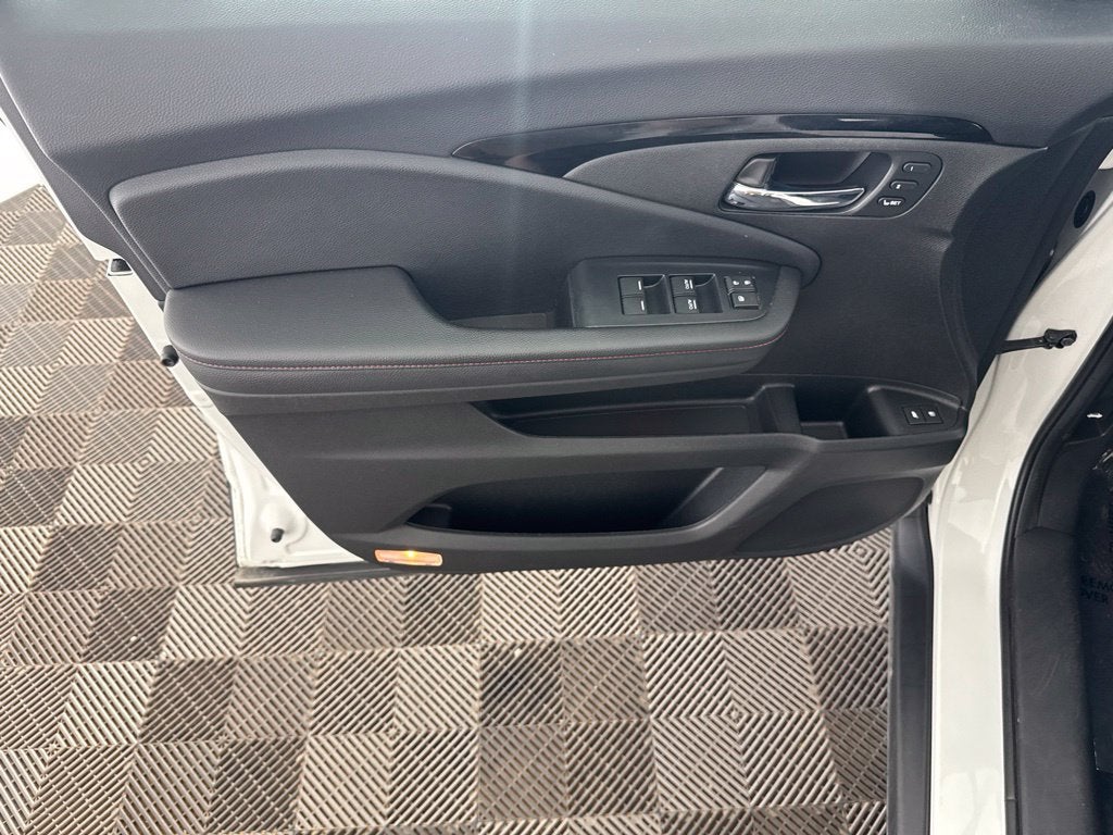 2022 Honda Pilot Black Edition