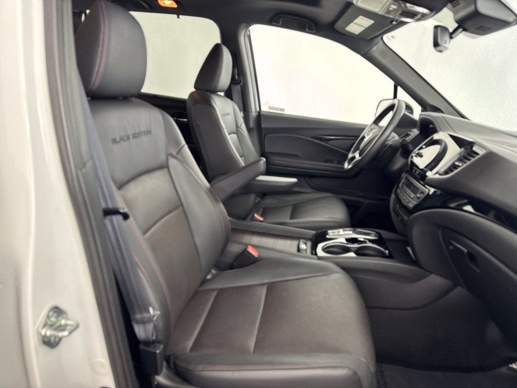 2022 Honda Pilot Black Edition