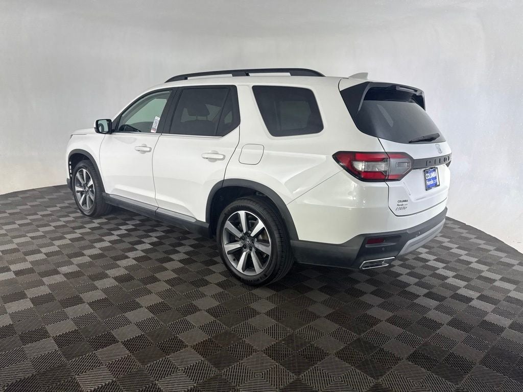 2025 Honda Pilot Touring