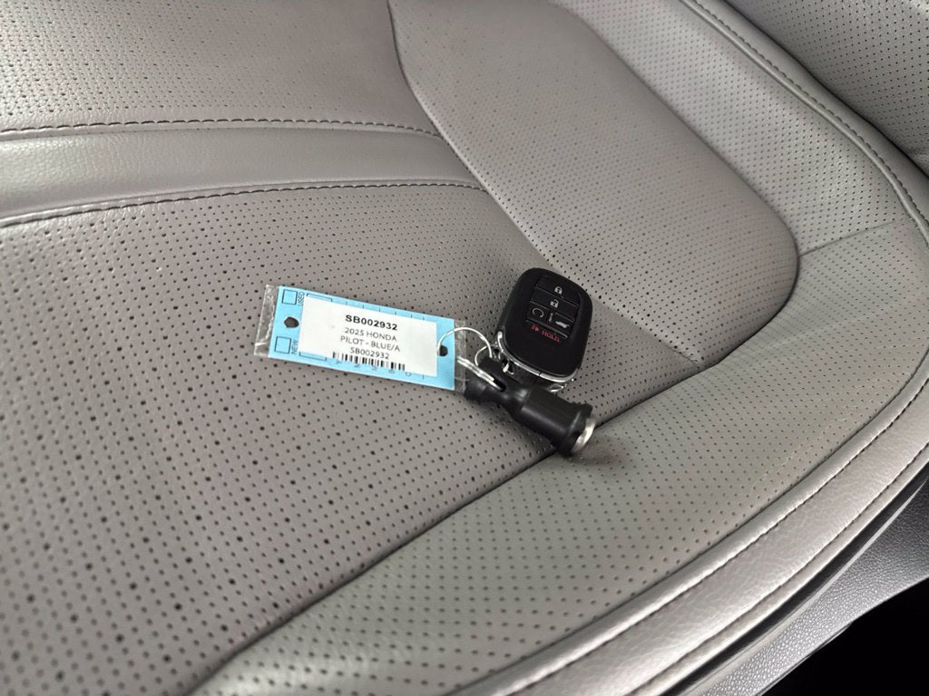 2025 Honda Pilot Elite