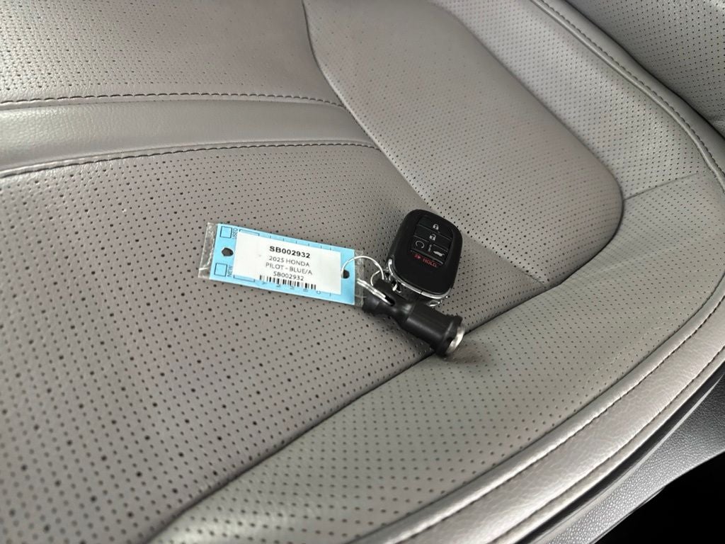 2025 Honda Pilot Elite