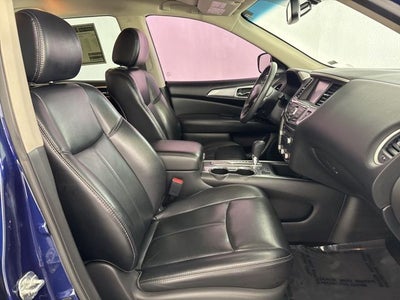 2017 Nissan Pathfinder SL