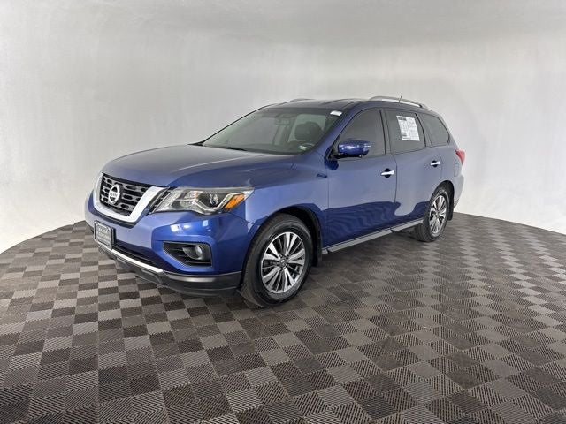 2017 Nissan Pathfinder SL