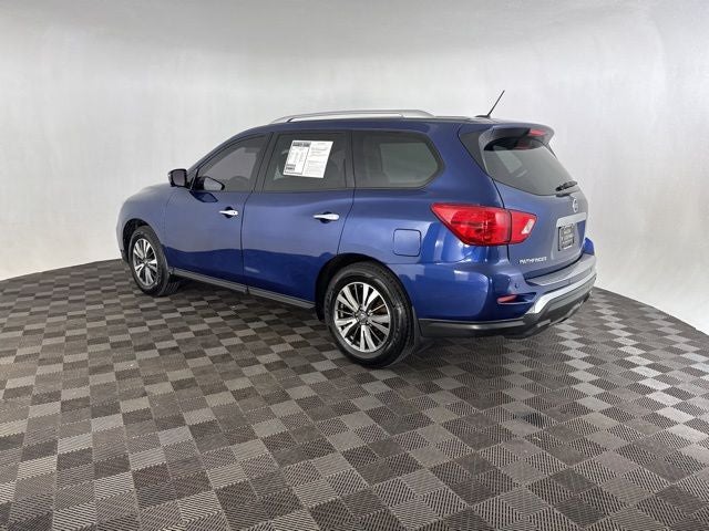 2017 Nissan Pathfinder SL