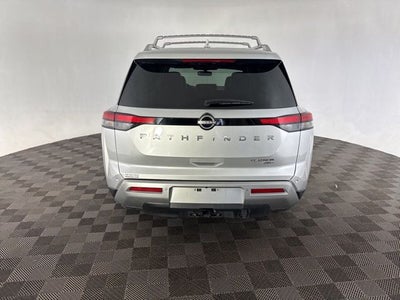 2022 Nissan Pathfinder Platinum